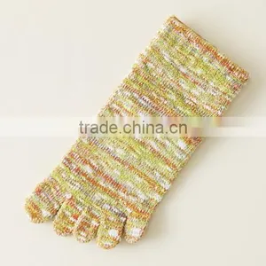 Hot Sale Japanese OEM Best Quality Custom Design Young Girls Injinji Winter Bulk Cotton Rainbow Toe Socks thumbnail-1