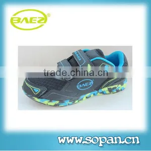 New Design Kids Athletic Shoes With Camouflage Outsole thumbnail-1