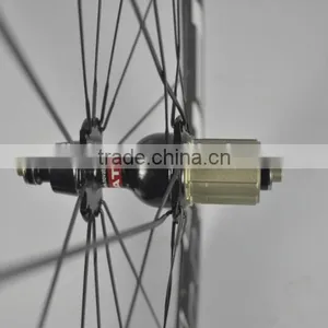 50mm FFWD Carbon Fiber Usd Aluminum Alloy Road Bicycle Wheels for Sale,700c White Carbon Road Bike Wheels for 4x4 thumbnail-2