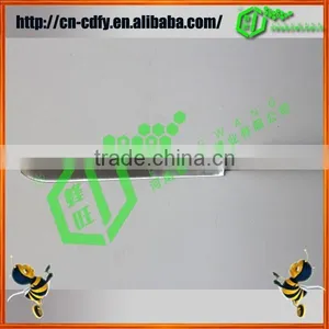Wooden Handle Half Flat Uncapping Knife thumbnail-1