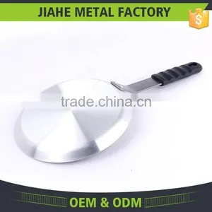 Durable Short Handle Round Aluminum Nonstick Frying Pan thumbnail-2