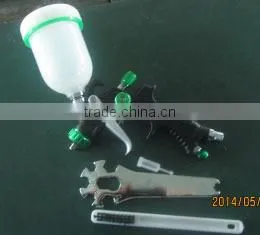 Spray Gun - Gravity - 702 HVLP thumbnail-1