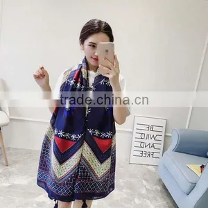 Korean Style 2017 New Style Girl Scarf Cotton Material Sun-block at the Seaside Outdoor Popular Yong Ladies Muffler thumbnail-1