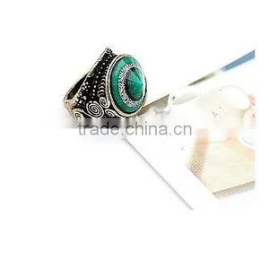 Good Quality Antique Wedding Style Vintage Estate Ruby Emerald Gems Ring thumbnail-5