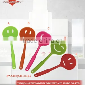 5pcs Different Colorful Cute Smile Face Shape Nylon Plastic Kitchenware for China 2014 thumbnail-1