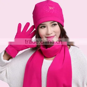 Made in China 100D 144F Super Soft and Warm Polar Fleece 3 Piece Hat Scarf & Glove Set thumbnail-1