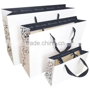 White Fashion Paper Shopping Bag thumbnail-4