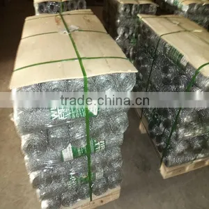 Best Quality Chicken Coop Galvanized Wire Mesh 1/2-4 Inch thumbnail-5