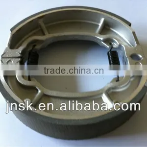 Motorcycle Brake Parts PIAGGIO50 BRAKE SHOE China Manufacturer for Suzuki,yamaha,honda,piaggio, Vespa,kawasaki,triumph, Peugeot. thumbnail-1