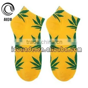 Fashion Colorful Leaves Custom Tube Ankle Socks thumbnail-5