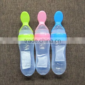 Food Grade Silicone Squeeze Baby Feeder With Spoon thumbnail-2