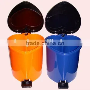 Heart-shaped Houseware Plastic Pedal Trash Bin thumbnail-2