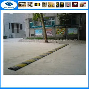 High Strength Industrial Custom Driveway Rubber Speed Bumps Install Deceleration Strip Hump thumbnail-3
