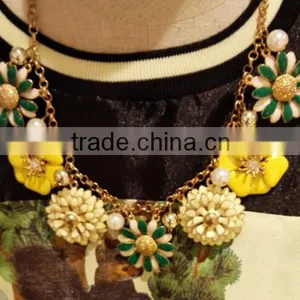 Alloy Beautiful Fashion Wholesale Flowers Necklace thumbnail-1
