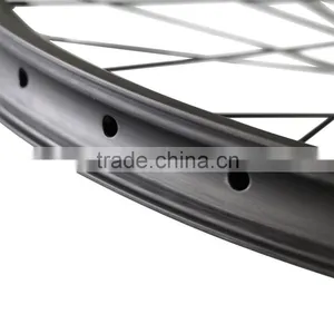 2016 Durable MTB Bike Carbon Wheels 29 40mm Width Hookless All Mountain Wheels thumbnail-4