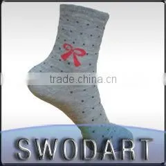 China New Fashion Design Socks Ladies Custom Crew Socks thumbnail-1