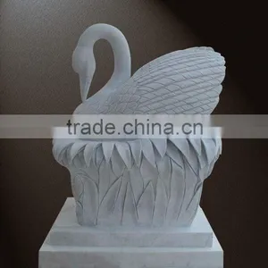 Marble Swan Sculpture thumbnail-1