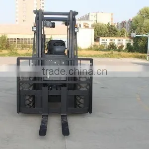 Warehouse Industrial 3 Ton Diesel Forklift Truck With JAPAN Engine thumbnail-2