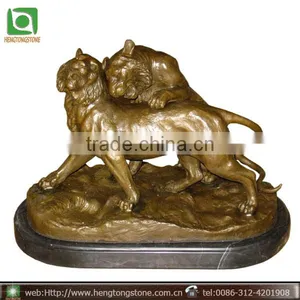 Yellow Bronze Garden Decoration Lion Statue thumbnail-1