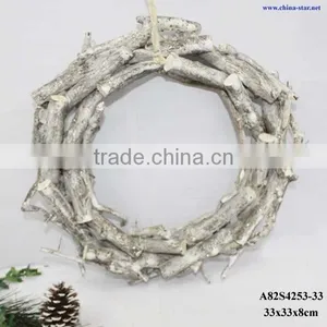 Wooden Christmas Wreath With Glitter Hanging thumbnail-1