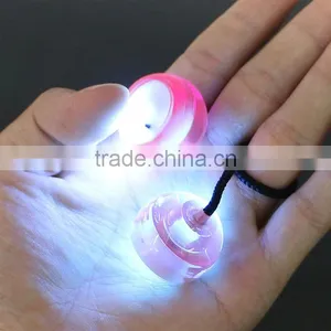 UCHOME 2017 New Arrival Hottest Sale Fidget Thumb Chucks With Led Light thumbnail-2