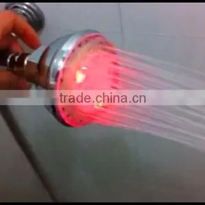 AS SEEN ON TV Led Rainbow Shower Head With 7 Vibrant Colors thumbnail-2