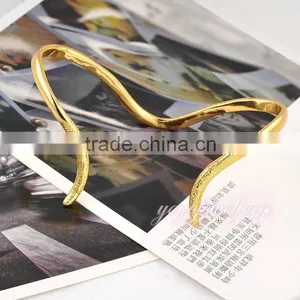 Rose Gold Cheap Cuff New Gold Models Hand Palm Bracelet thumbnail-5