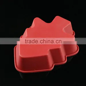 Small Sized Christmas Tree Shape Cake Or Pudding Mould thumbnail-2