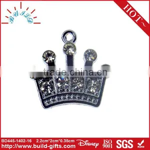 Crown Shaped Pendant Metal Pendant thumbnail-1