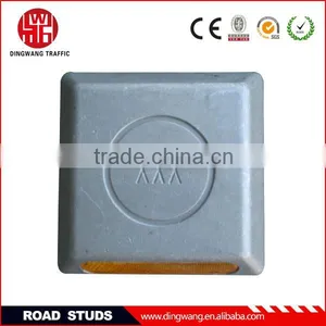 High Quality Silver Slowdown Road Stud thumbnail-1