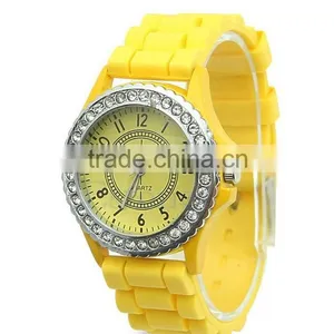 Famous Top Branded Classic Ladies Fashion Watches Quartz Movement Wris Watch Womens thumbnail-4