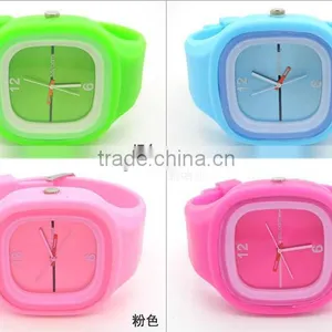 Fresh Perfect Flowery Analog Jelly Candy Smart Quartz Silicone Watch for All thumbnail-1