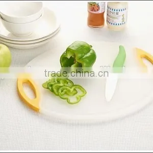 Plastic Circle Folding Cutting Board thumbnail-1