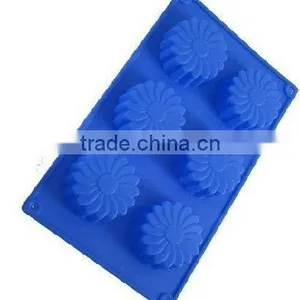 Silicone Cake Mold thumbnail-1