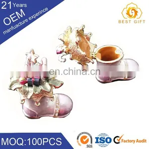 High Quality Christmas Gift Round Tin Box Christmas Jewelry Boxes Wholesale Make in China thumbnail-3