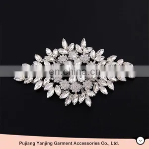 Latest Wholesale OEM Design Charming Rhinestone Sandals Accesories for Wholesale thumbnail-1