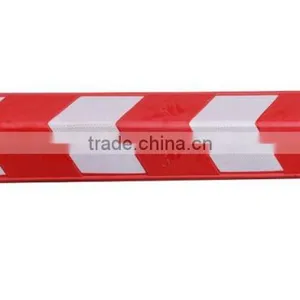 Right-angle EVA Color High Visibility Plastic Corner Protector thumbnail-5