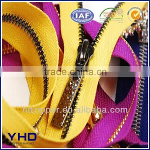 Zippers to Meter Metal Zipper thumbnail-1