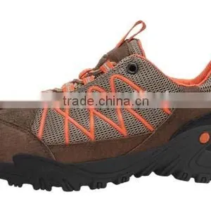 Leather Breathable Waterproof Mountain Shoes Outdoor Mourtaineering Shoes thumbnail-1