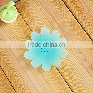 New Design Flower Shape Silicone Soap Dish With Drain thumbnail-2