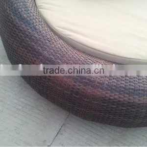Outdoor Furniture Beach Side Sun Bed Waterproof Rattan Daybed thumbnail-5