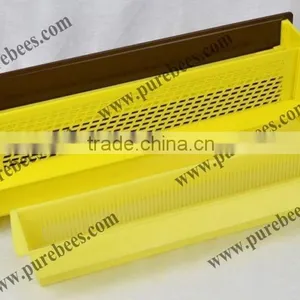 Popular Beekeeping Equipment Plastic Pollen Trap thumbnail-3