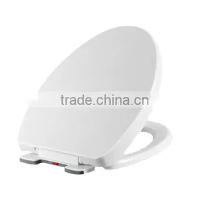 HG8002 Plastic Portable Toilet thumbnail-1
