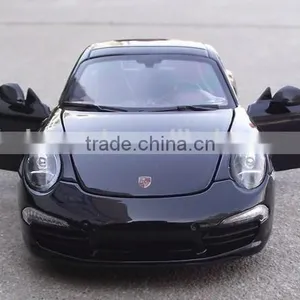1/18 Scale Alloy Model Car thumbnail-4