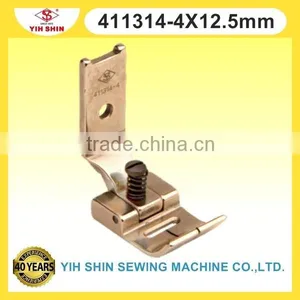 Industrial Sewing Machine Parts SINGER Machine ZIG-ZAG Feet 411314-4X12.5mm Presser Feet thumbnail-1