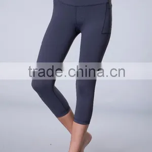 Popular Women's Yoga Capri Pants Made of 87% Nylon and 13% Spandex Girl's Fashion Sports Capri Pant thumbnail-1