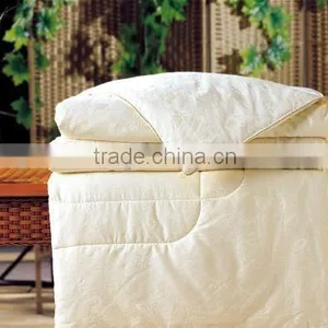 Luxurious Printed Mulberry Silk Quilt thumbnail-4
