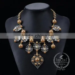High Quality Vintage Fresh Water Pearl Chunky Statement Necklace Tin Alloy Fashion Women Pendant Necklace 6390047 thumbnail-2