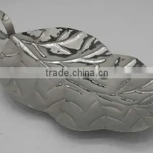 Aluminum Metal Dish Leaf Design thumbnail-1
