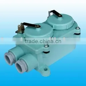 Watertight 3-pin Twin Receptacles thumbnail-1